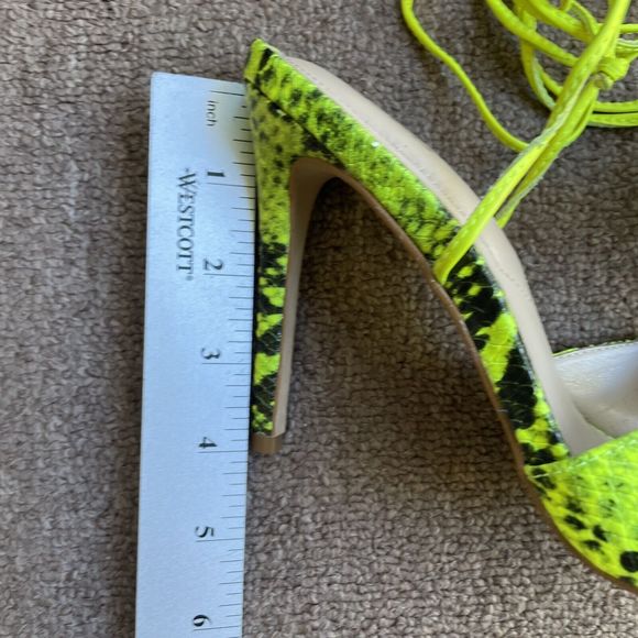 Aldo Neon Yellow Green Snakeskin Faux Leather Gladiator Stiletto Heels 6.5 - Picture 2 of 7